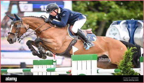 Julian Whitaker Net Worth