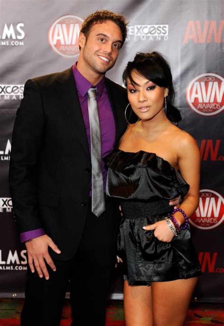 Asa Akira Bio, Husband, Age, Height, Quick Facts & Body Net Worth