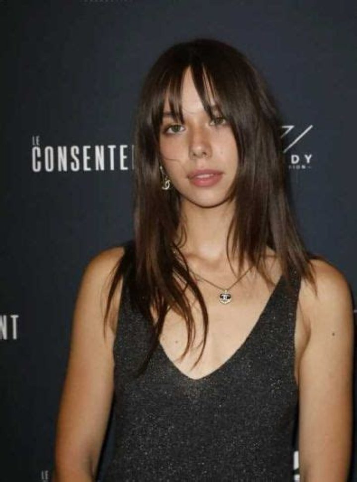 Kim Higelin Biography