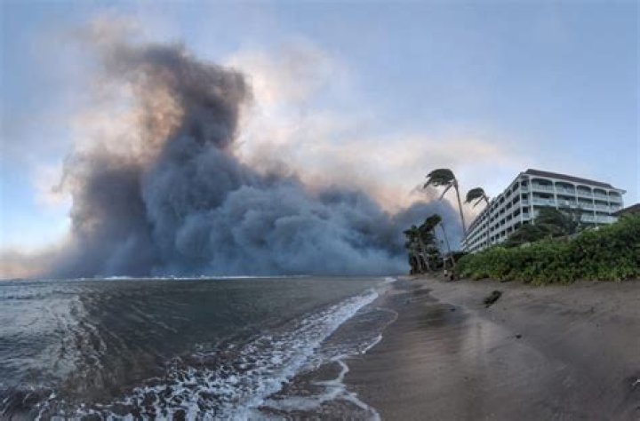 Slideshow: Fire rips through Lahaina | News, Sports, Jobs
