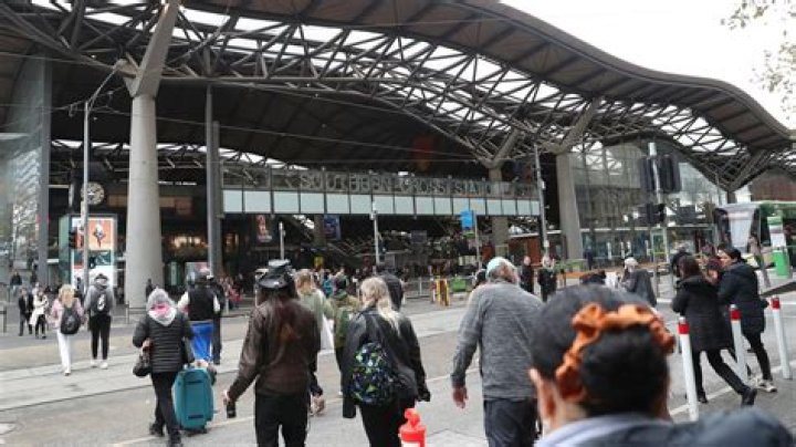 Stakes Day attendees dangerously force exit from train stopped by fight