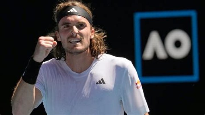 Stefanos Tsitsipas Bio, Age, Net Worth, Girlfriend, Height, Siblings, Parents