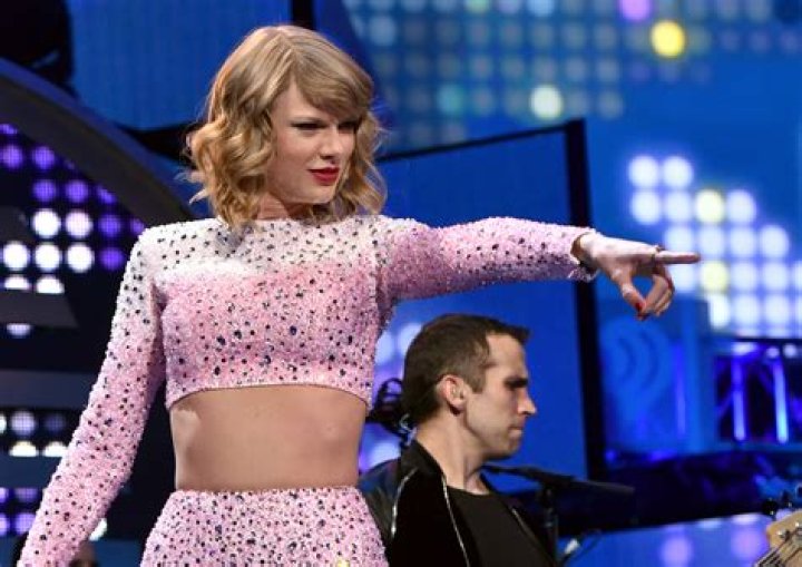 Taylor Swift Ends the 'Mystery,' Shows Bellybutton in Instagram